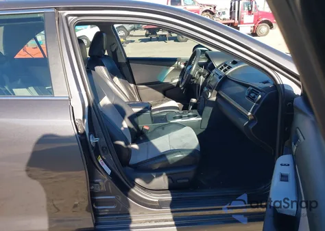 2012 Toyota Camry Se z USA, uszkodzony, nr VIN 4T1BF1FKXCU077540